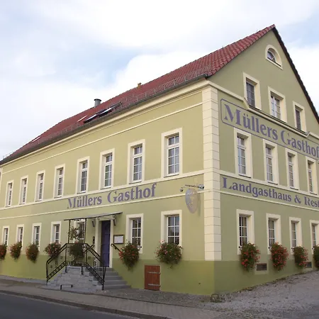 מלון Landgasthaus Muellers 3*